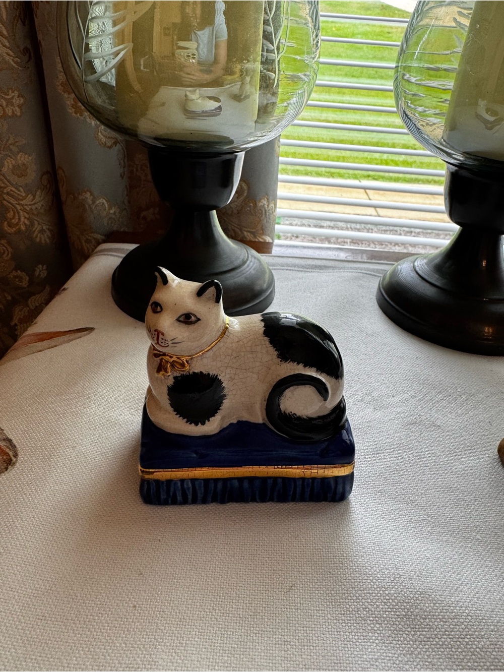 Royal Stratford Black and White Cat